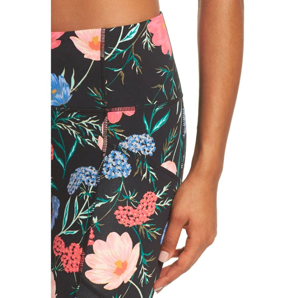 Kate Spade 🎀 Women’s Blossom Studio Legging Black XS - Picture 4 of 10